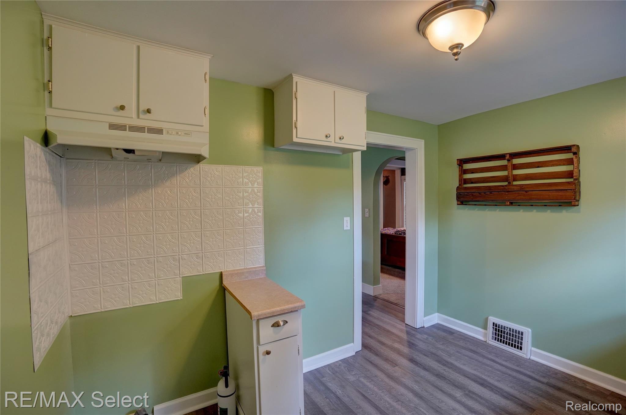 12092 Wilson Road Montrose, MI 48457 - Photo 8 of 55 12092 Wilson Road 49.jpg