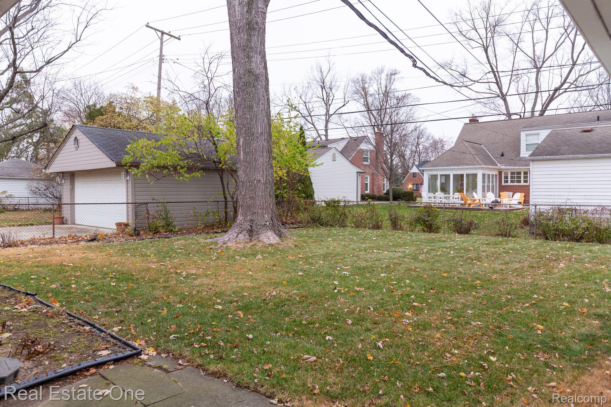 18316 Beverly Road Franklin, MI 48025 - Photo 26 of 31 Gallery Image 26