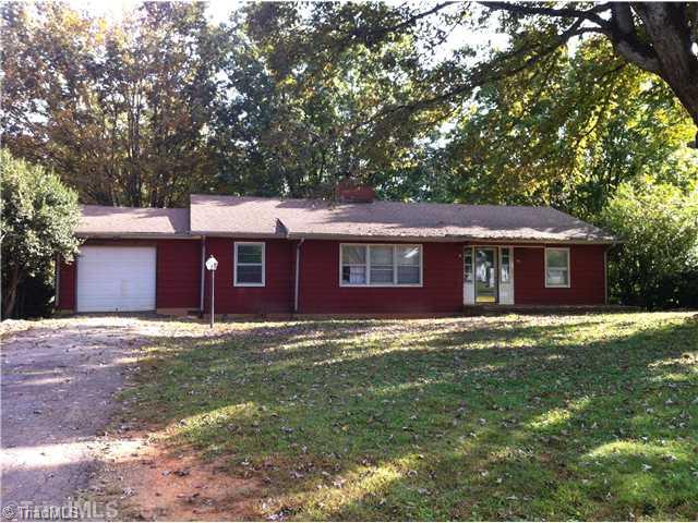 240 Decatur Avenue Elkin, NC 28621 - Photo 1 of 1 Exterior Front.