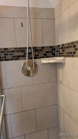 $1,900 | 166 Glen Avenue, Amherst, NY 14221