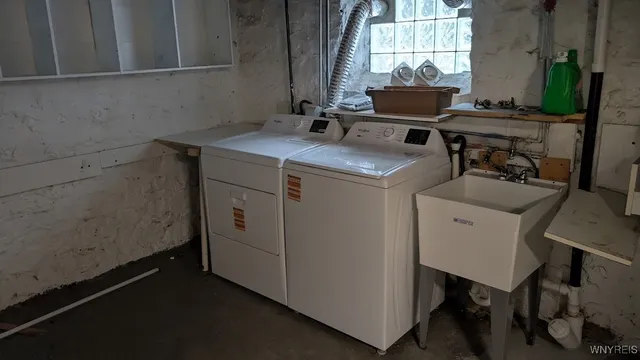 $2,250 | 166 Glen Avenue, Amherst, NY 14221