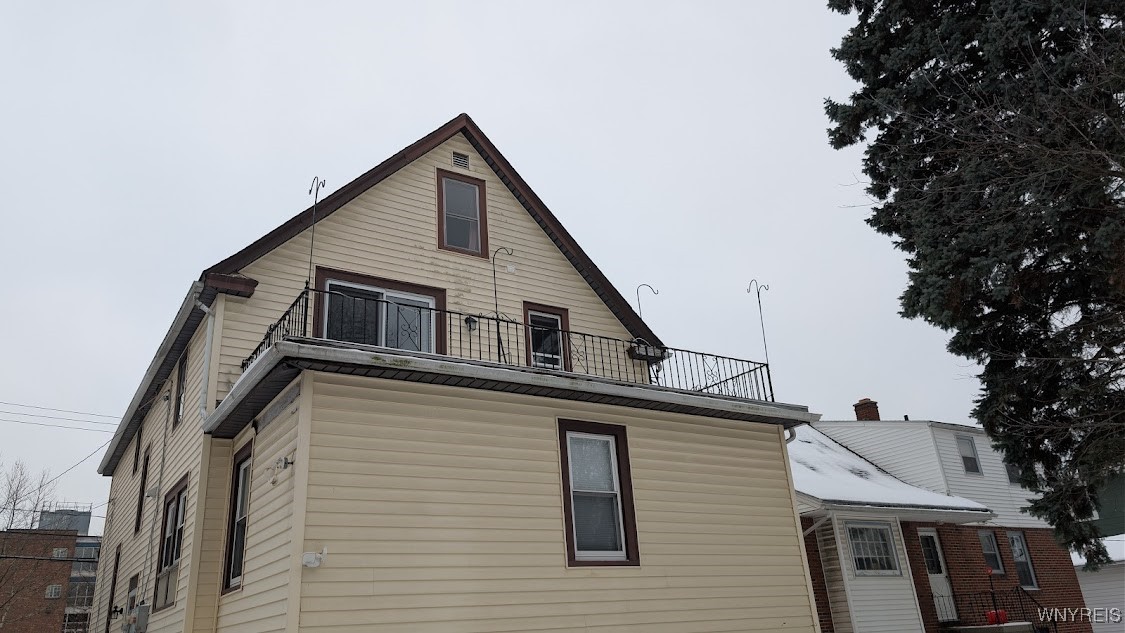 166 Glen Avenue Amherst, NY 14221 - Photo 4 of 33