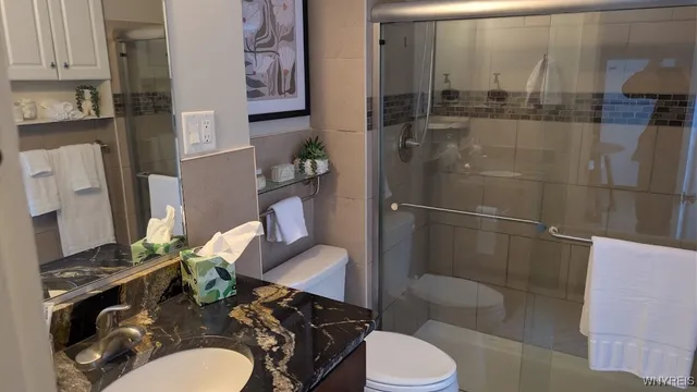 $2,250 | 166 Glen Avenue, Amherst, NY 14221