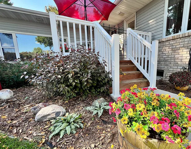 $465,900 | 9699 Highway 169, Garrison, MN 56450