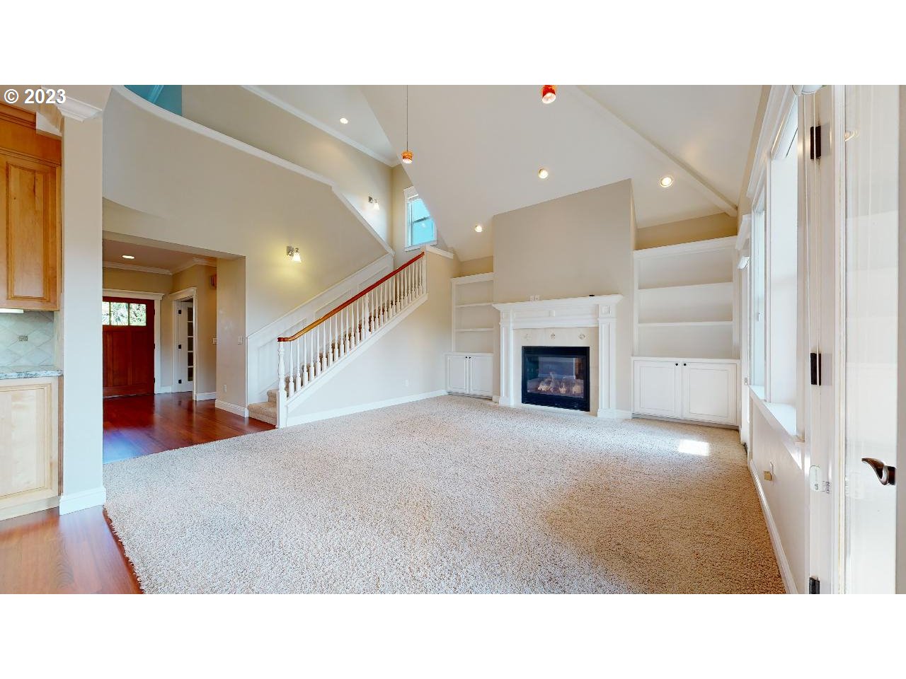 123 Tanbark Road Brookings, OR 97415 - Photo 11 of 48 Living Room