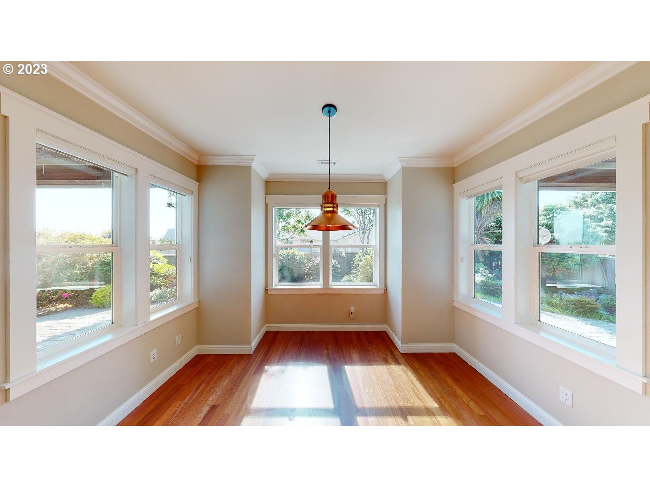 123 Tanbark Road Brookings, OR 97415 - Photo 12 of 48 Dining Area