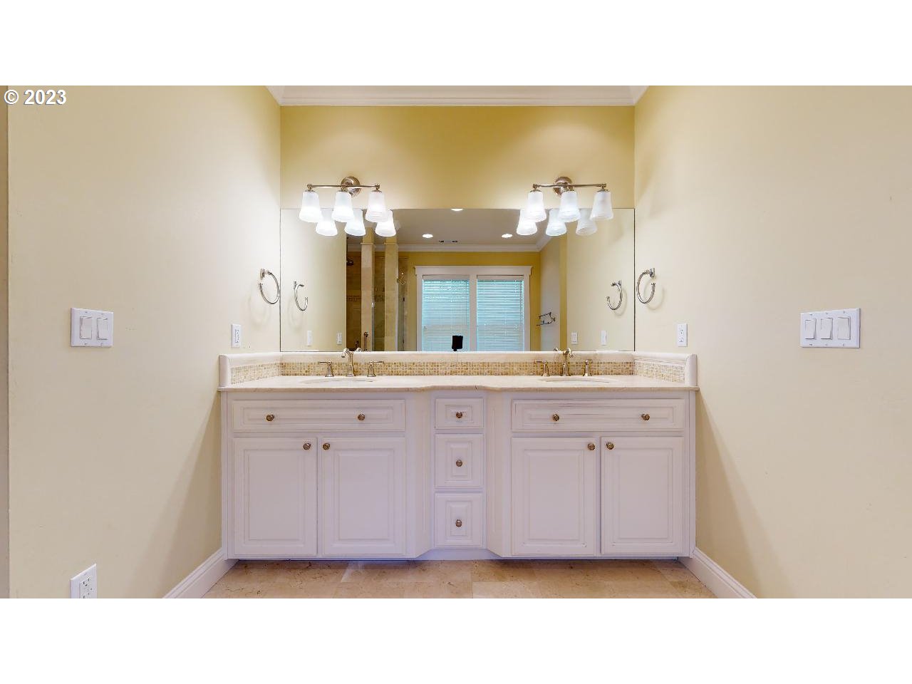 123 Tanbark Road Brookings, OR 97415 - Photo 27 of 48 Bathroom, Attached