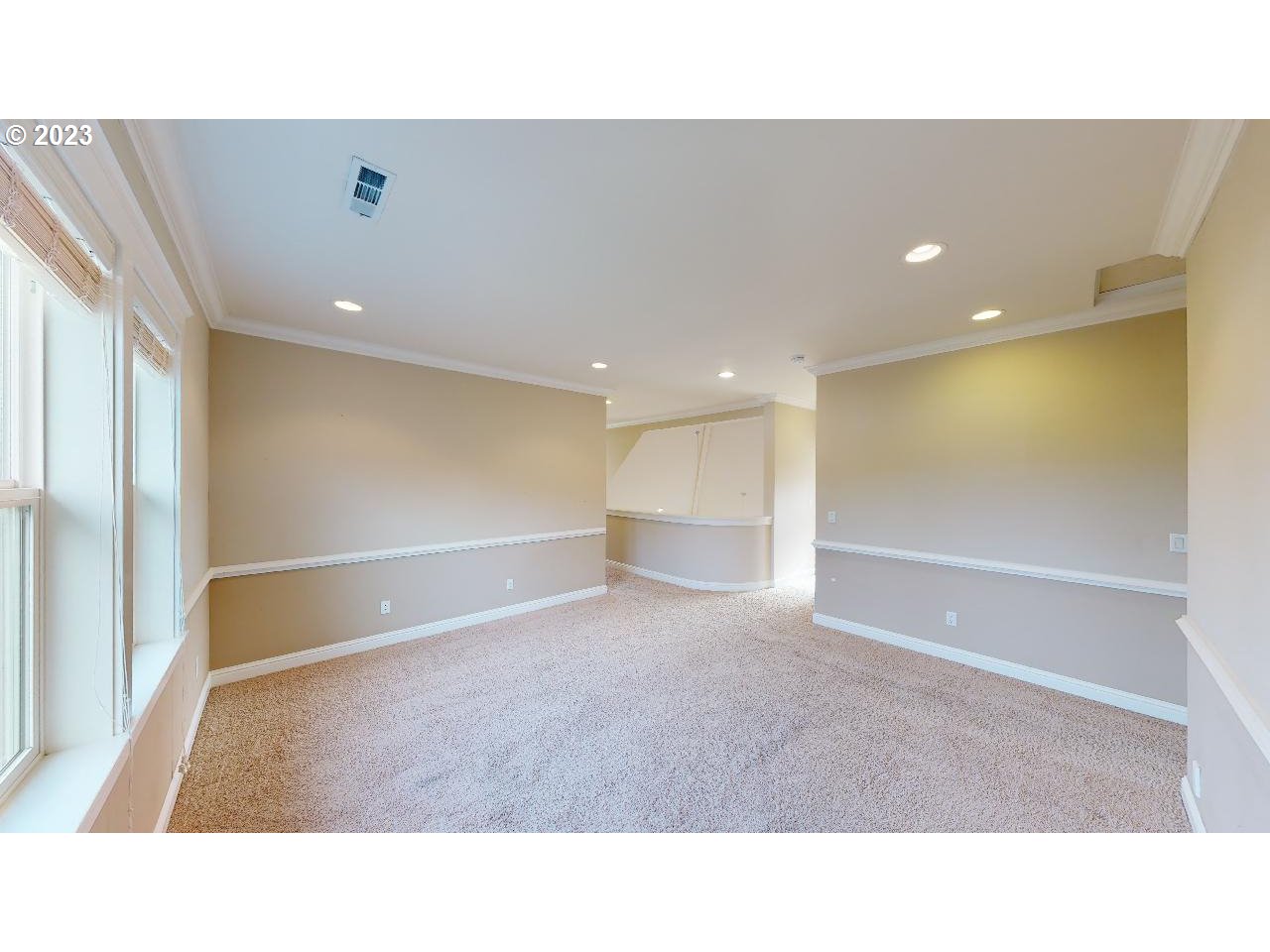 123 Tanbark Road Brookings, OR 97415 - Photo 32 of 48 Family Room