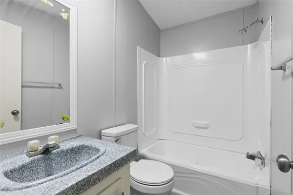 $1,150 | 184 Lions Circle, Onalaska, TX 77360