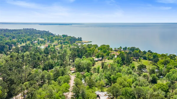 $1,150 | 184 Lions Circle, Onalaska, TX 77360
