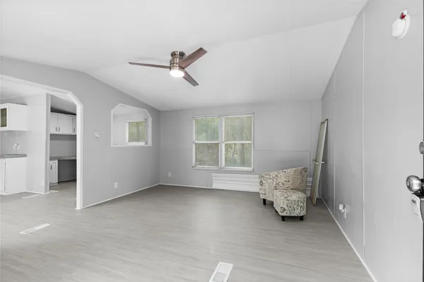 $1,150 | 184 Lions Circle, Onalaska, TX 77360