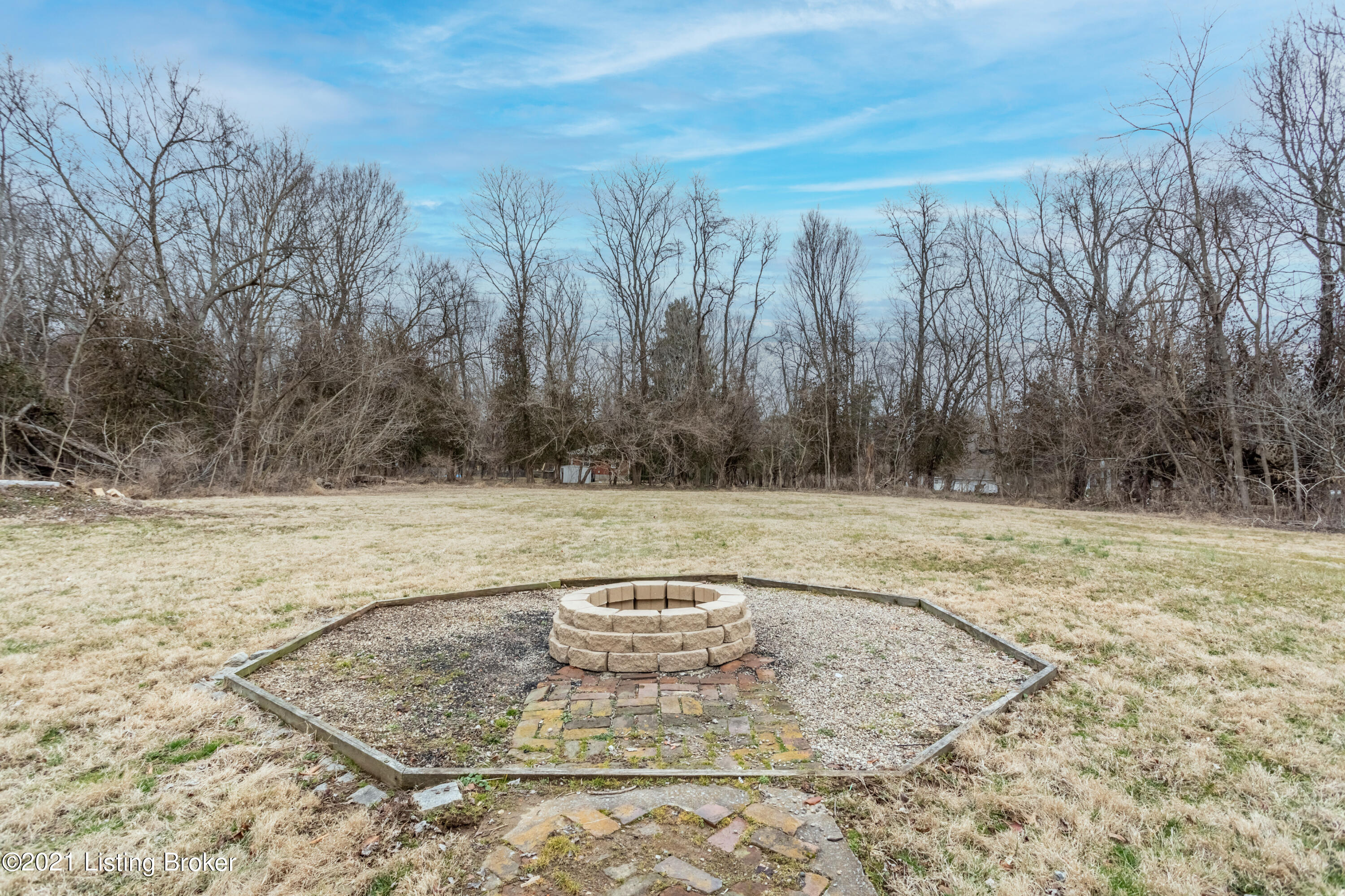 8109 Old Mill Road Pewee Valley, KY 40056 - Photo 15 of 46 H70A0946