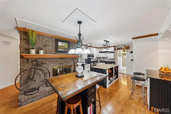 $1,690,000 | 3589 Highway 110, De Soto, MO 63020