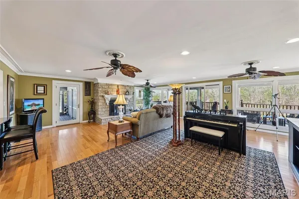 $1,690,000 | 3589 Highway 110, De Soto, MO 63020