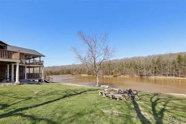 $1,690,000 | 3589 Highway 110, De Soto, MO 63020