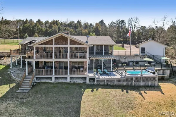 $1,690,000 | 3589 Highway 110, De Soto, MO 63020
