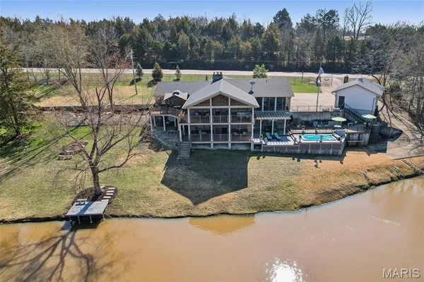 $1,690,000 | 3589 Highway 110, De Soto, MO 63020