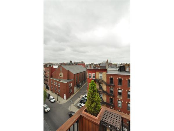 130-132 Fulton Street, Unit 20 Boston, MA 02109 - Photo 22 of 23