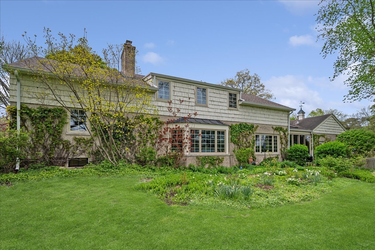 1372 Sunview Lane Winnetka, IL 60093 - Photo 45 of 49