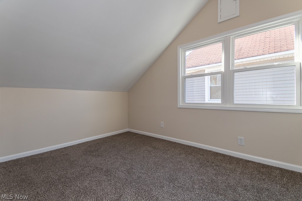 4502 Lilac Road Cleveland, OH 44121 - Photo 14 of 35