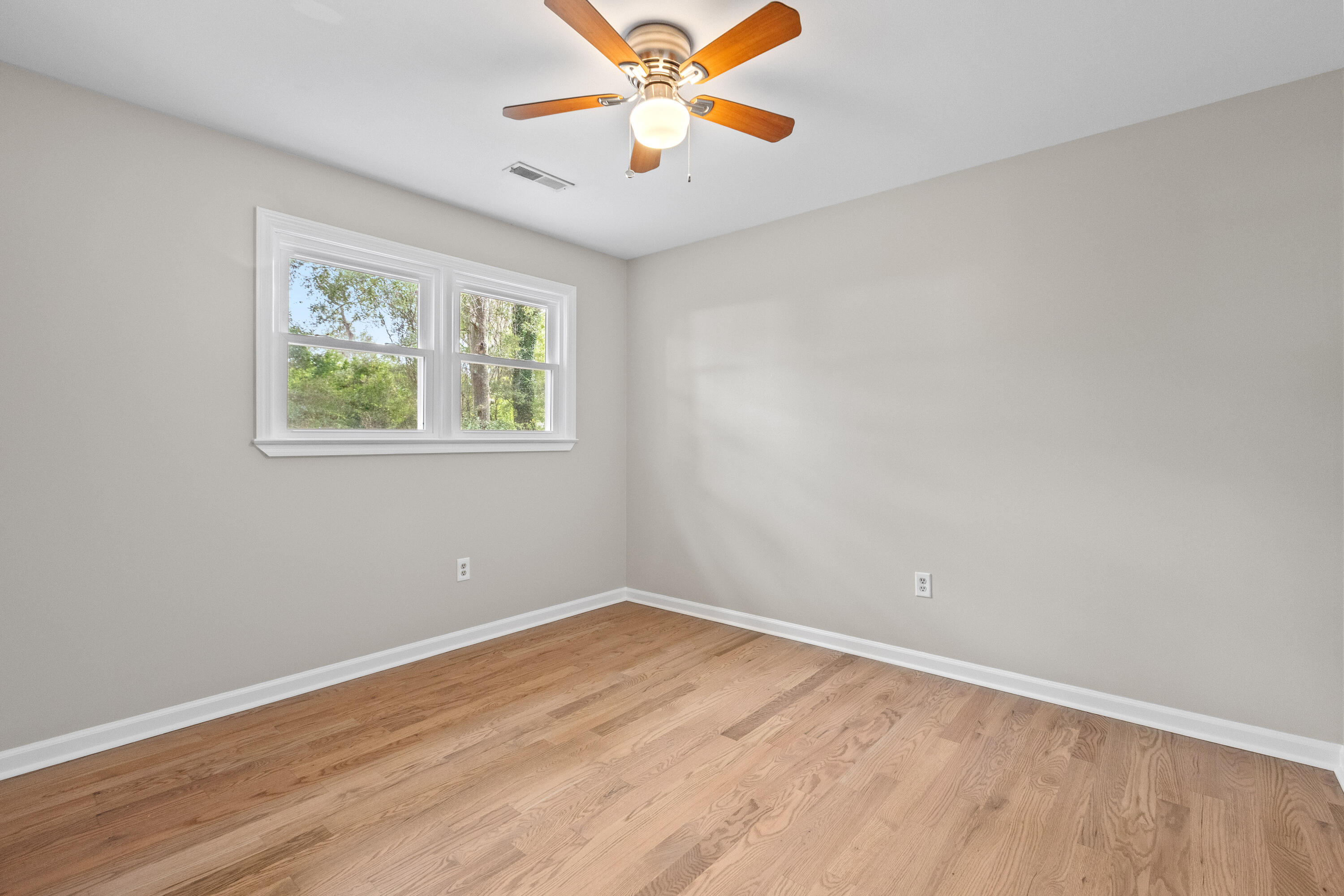 1072 Kentwood Circle Charleston, SC 29412 - Photo 25 of 42 1072KentwoodCir-CasaVerdeMediaLLC29