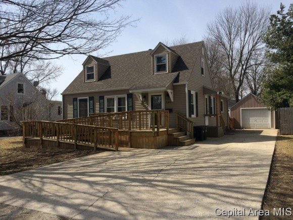 3301 South Palmer Street Springfield, IL 62703 - Photo 1 of 16