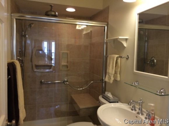 3301 South Palmer Street Springfield, IL 62703 - Photo 13 of 16