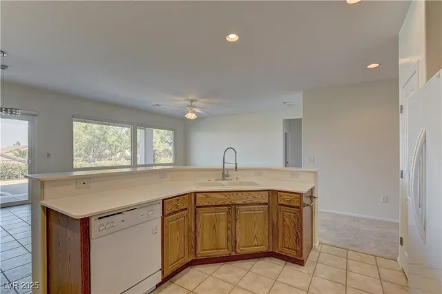 $1,965 | 2576 Chasma Drive, Henderson, NV 89044