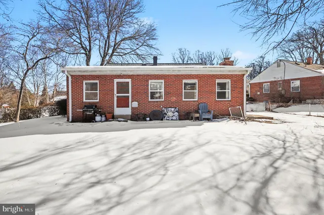 $2,900 | 1828 Olmstead Drive, Falls Church, VA 22043