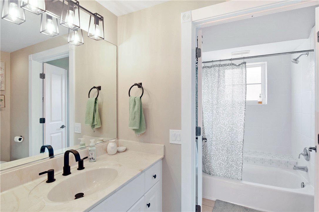 146 Shady Brook Circle, Unit 301 St. Simons Island, GA 31522 - Photo 14 of 27 Guest Bathroom