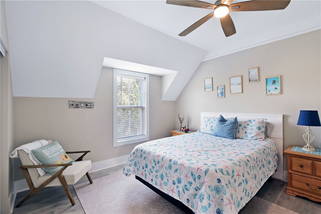 146 Shady Brook Circle, Unit 301 St. Simons Island, GA 31522 - Photo 15 of 27 Guest Bedroom