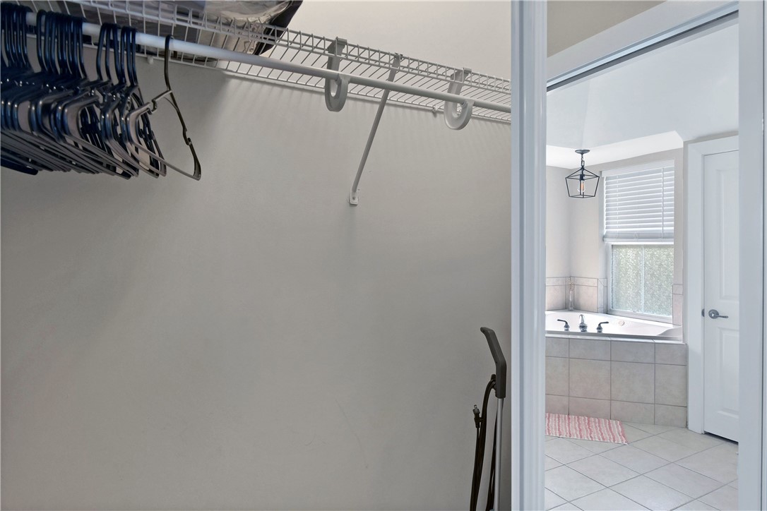 146 Shady Brook Circle, Unit 301 St. Simons Island, GA 31522 - Photo 23 of 27 Primary Closet