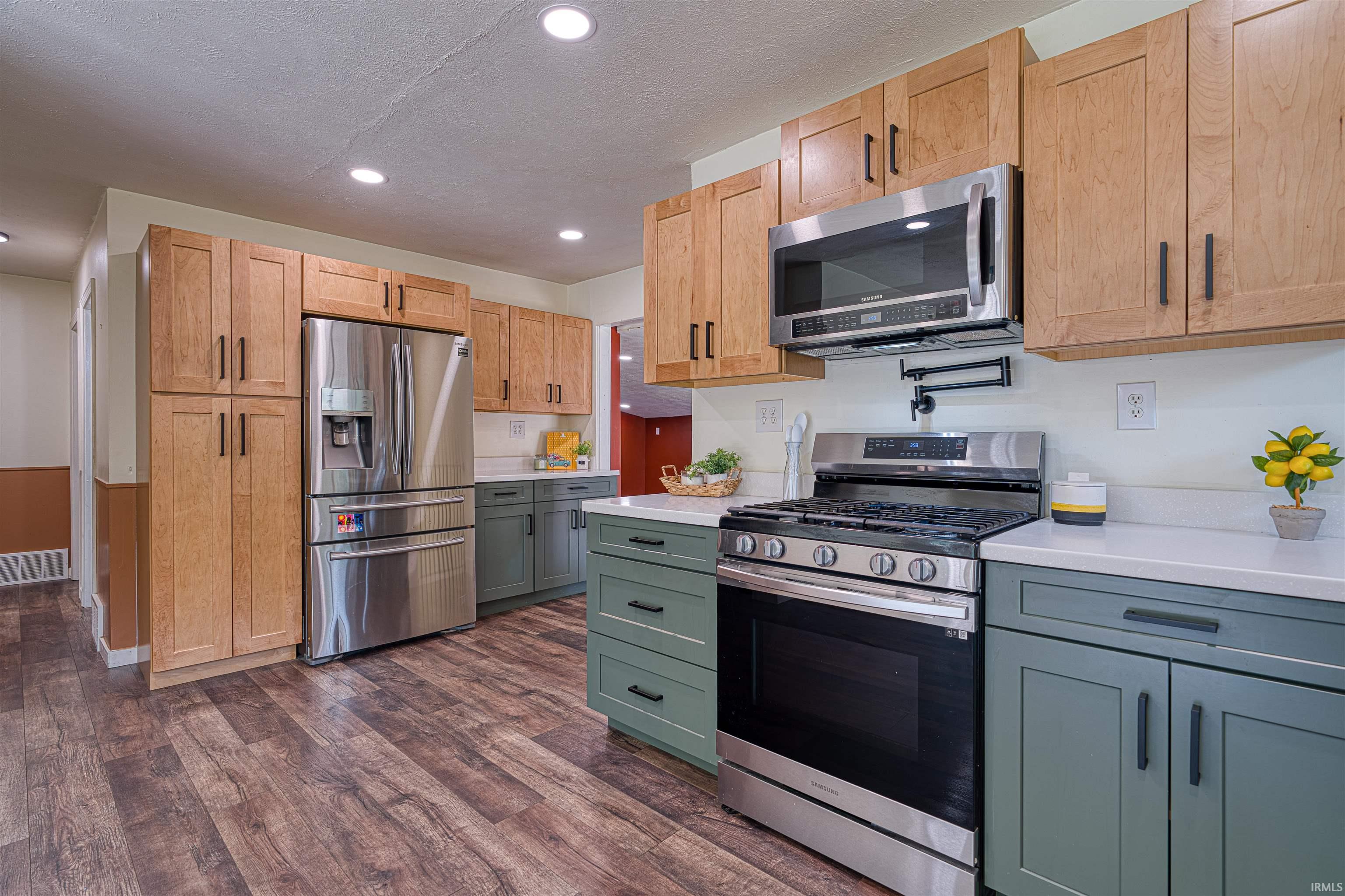 7701 Bartels Road Evansville, IN 47710 - Photo 7 of 32 Gallery Image 7