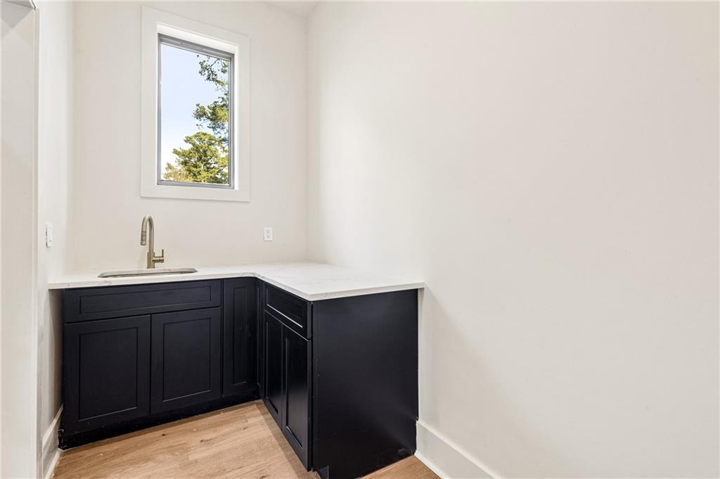 2047 Drew Valley Road Northeast Atlanta, GA 30319 - Photo 15 of 47