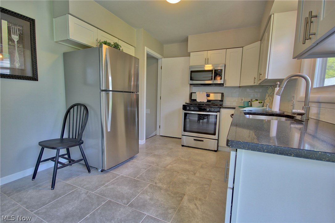 2341 Liberty Road Stow, OH 44224 - Photo 8 of 22