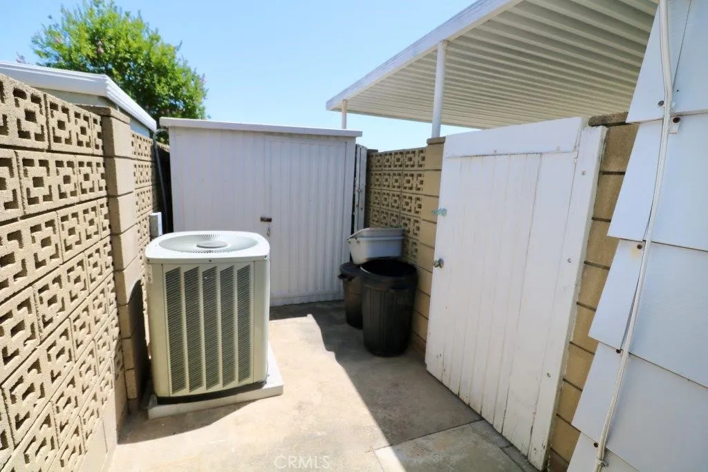 16901 Pleasant Way, Unit 231 Yorba Linda, CA 92886 - Photo 14 of 43 a view of a back yard of the house