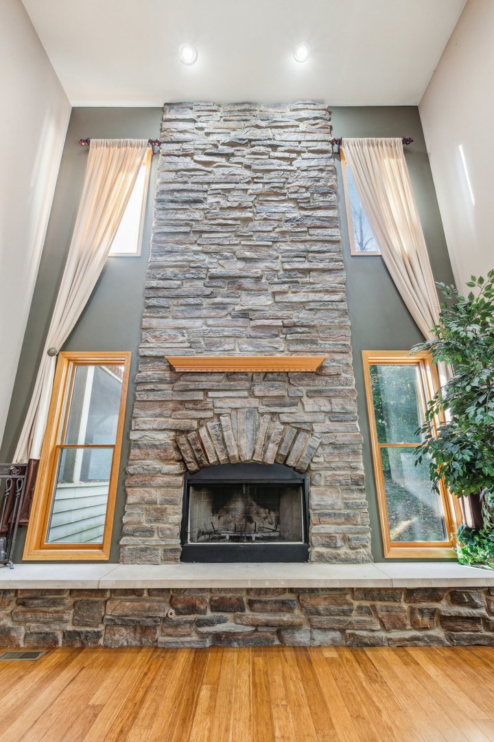 7205 Hawthorn Lane Spring Grove, IL 60081 - Photo 12 of 78 Gallery Image 12