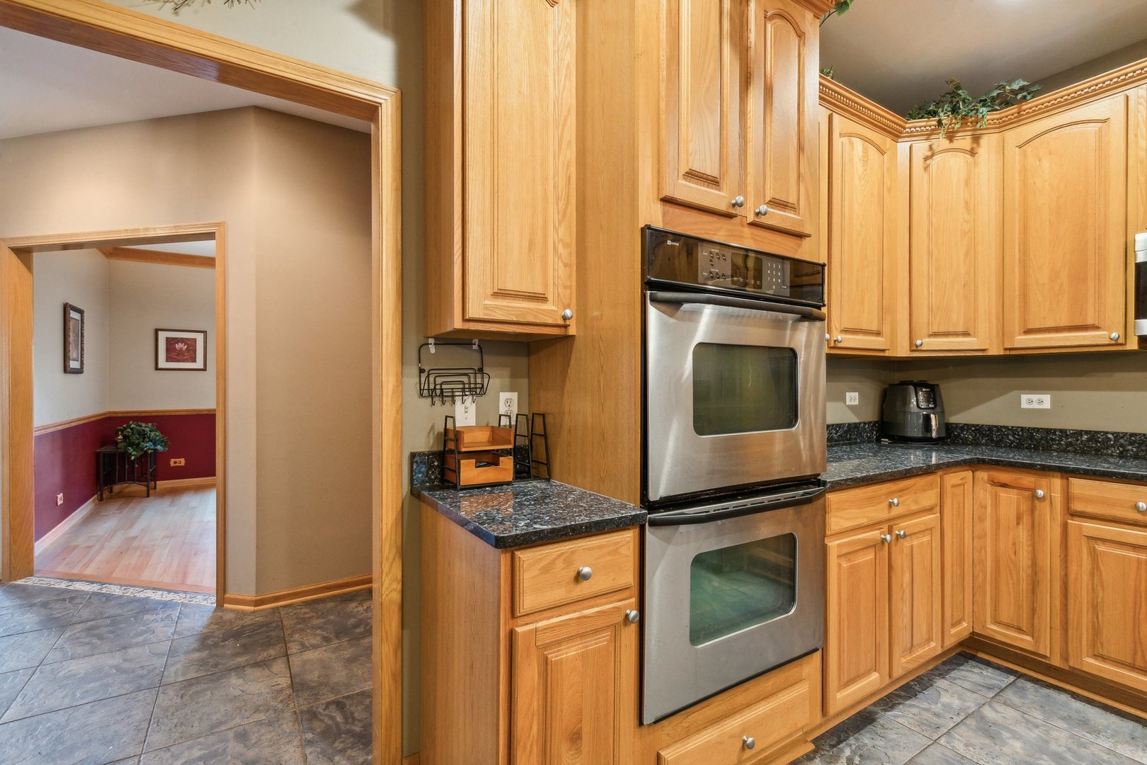 7205 Hawthorn Lane Spring Grove, IL 60081 - Photo 17 of 78 Gallery Image 17