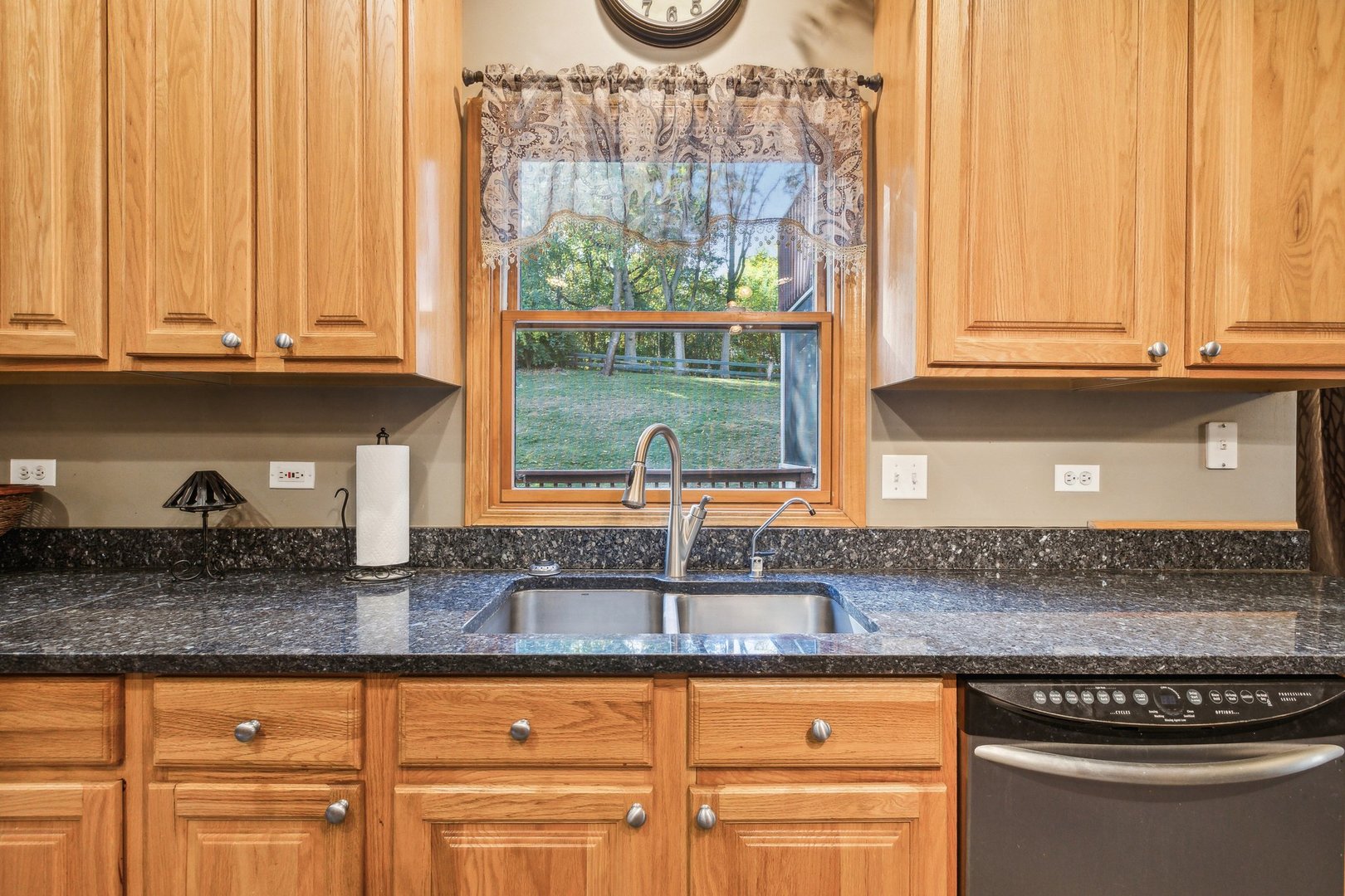 7205 Hawthorn Lane Spring Grove, IL 60081 - Photo 18 of 78 Gallery Image 18