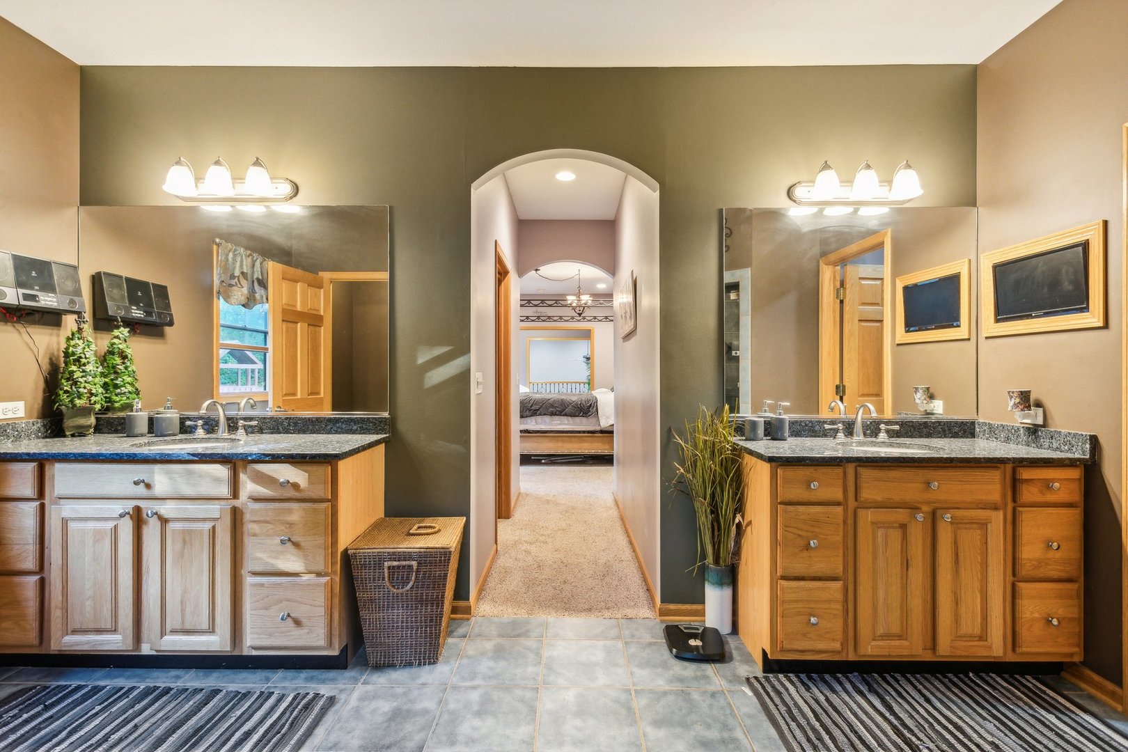 7205 Hawthorn Lane Spring Grove, IL 60081 - Photo 39 of 78 Gallery Image 39