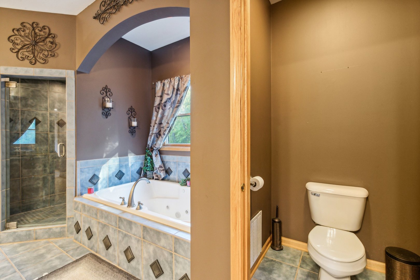 7205 Hawthorn Lane Spring Grove, IL 60081 - Photo 40 of 78 Gallery Image 40