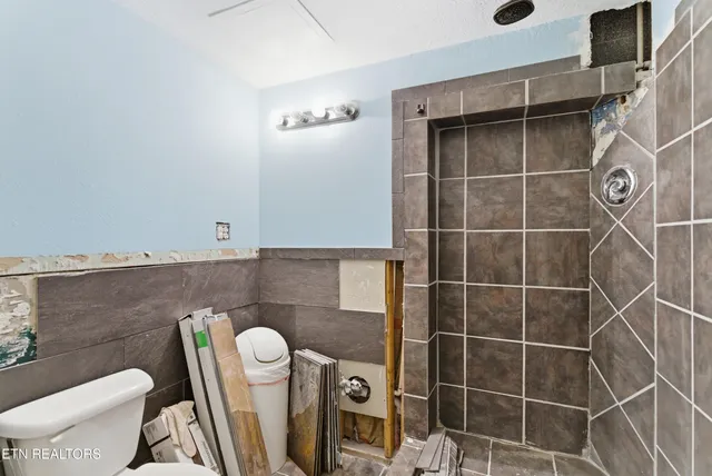 $449,900 | 2833 Ithaca Drive Northeast, Knoxville, TN 37918