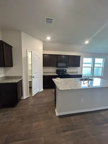 $1,900 | 224 Rough Holw Cove, San Marcos, TX 78666