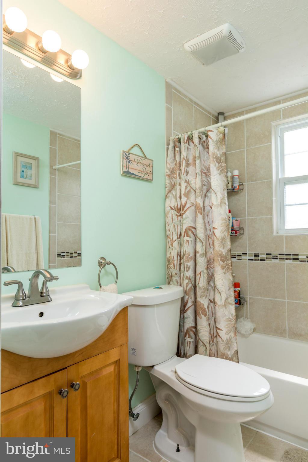 166 Dunlap Road Pasadena, MD 21122 - Photo 17 of 30 Bath