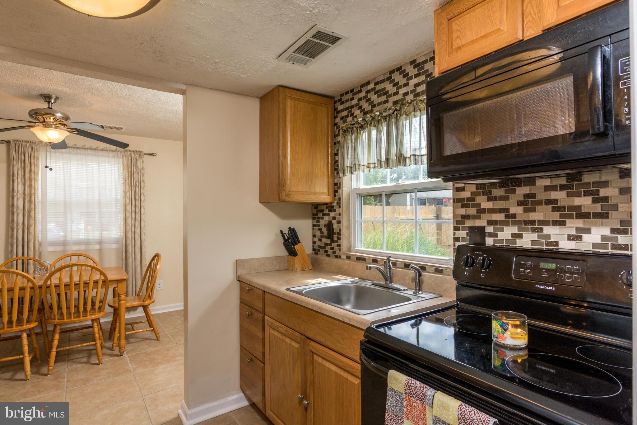 166 Dunlap Road Pasadena, MD 21122 - Photo 4 of 30 Kitchen