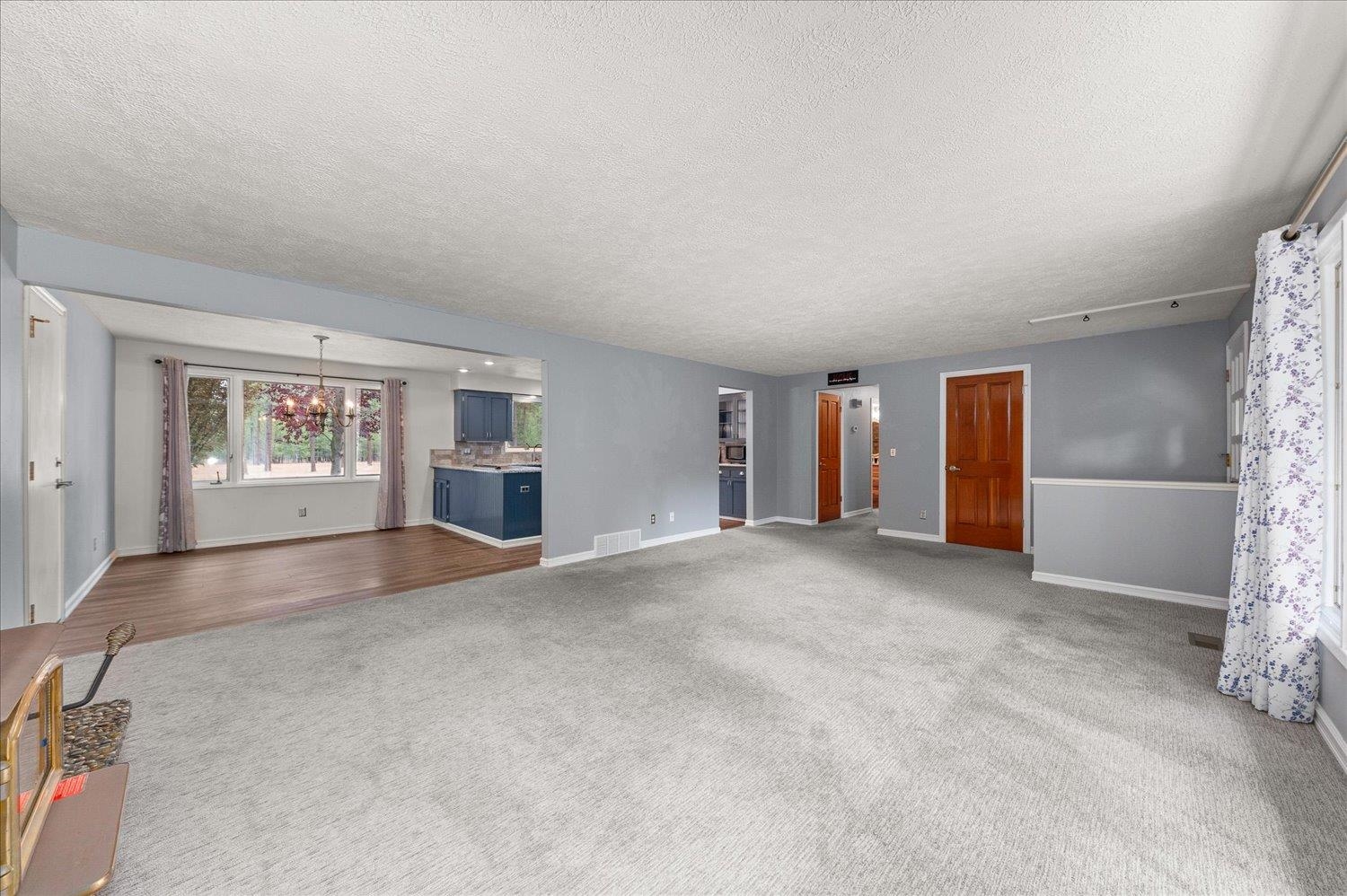 27320 North Regal Road Chattaroy, WA 99003 - Photo 5 of 32 Gallery Image 5