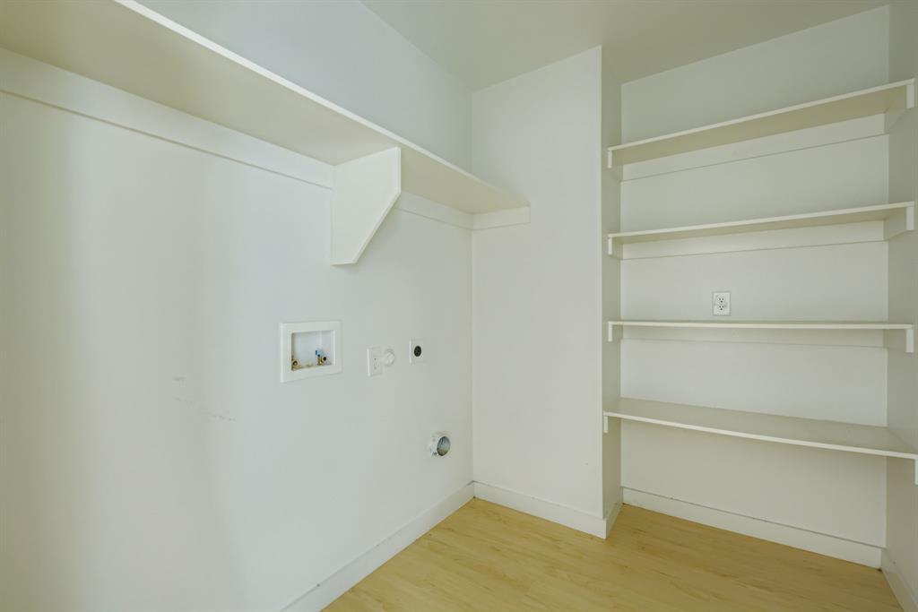 304 Thomas Street Terrell, TX 75160 - Photo 6 of 12 a view of an empty walk in closet