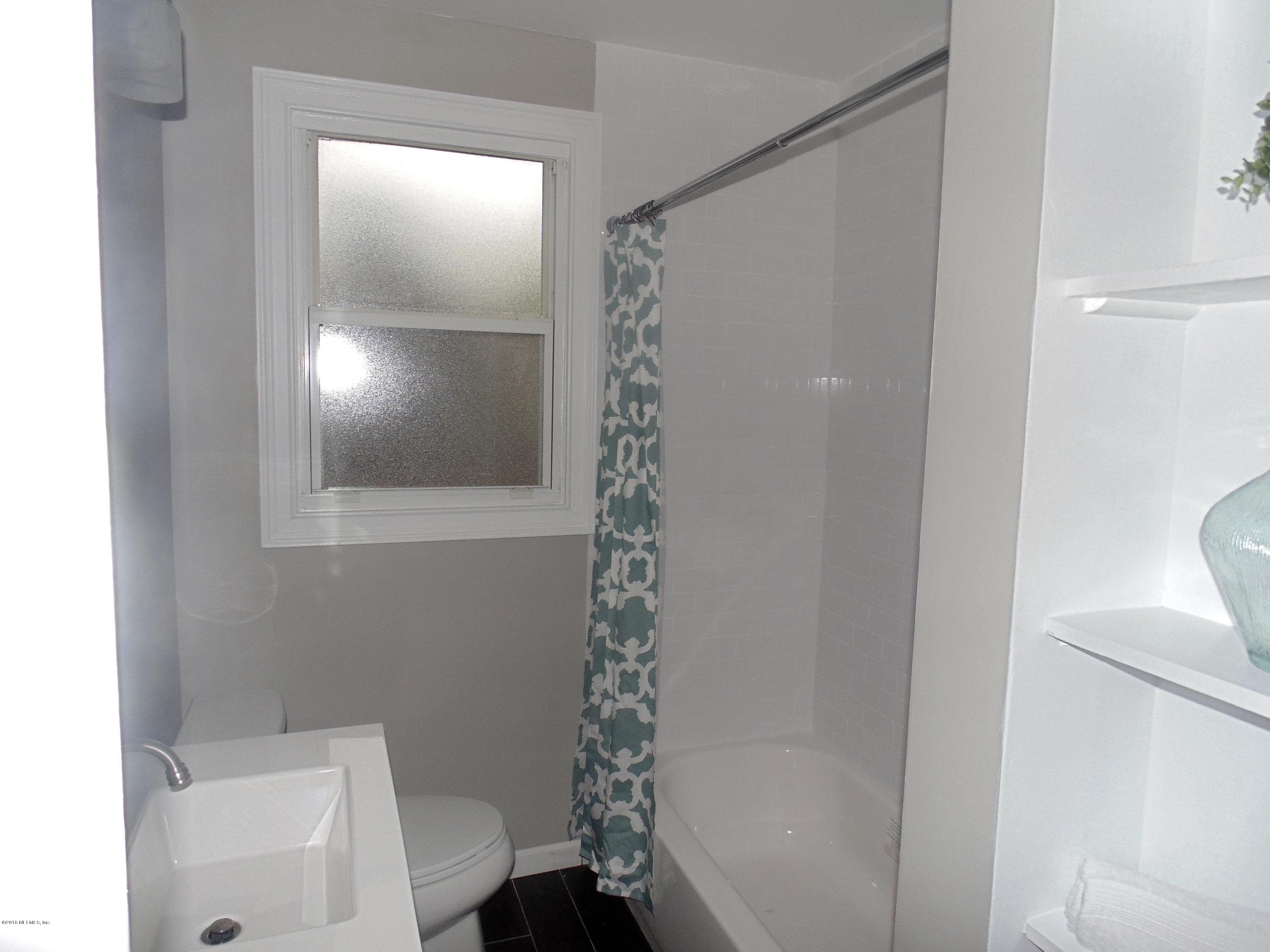 1548 Charon Road Jacksonville, FL 32205 - Photo 9 of 10 DSC01768