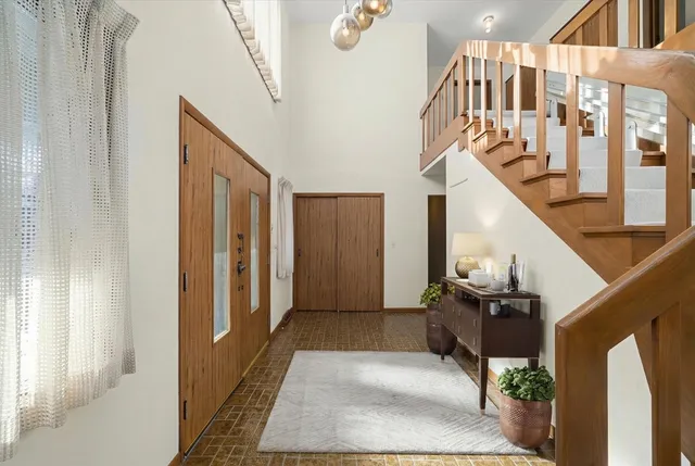 $665,000 | 9 Buckingham Drive, Sugar Grove, IL 60554