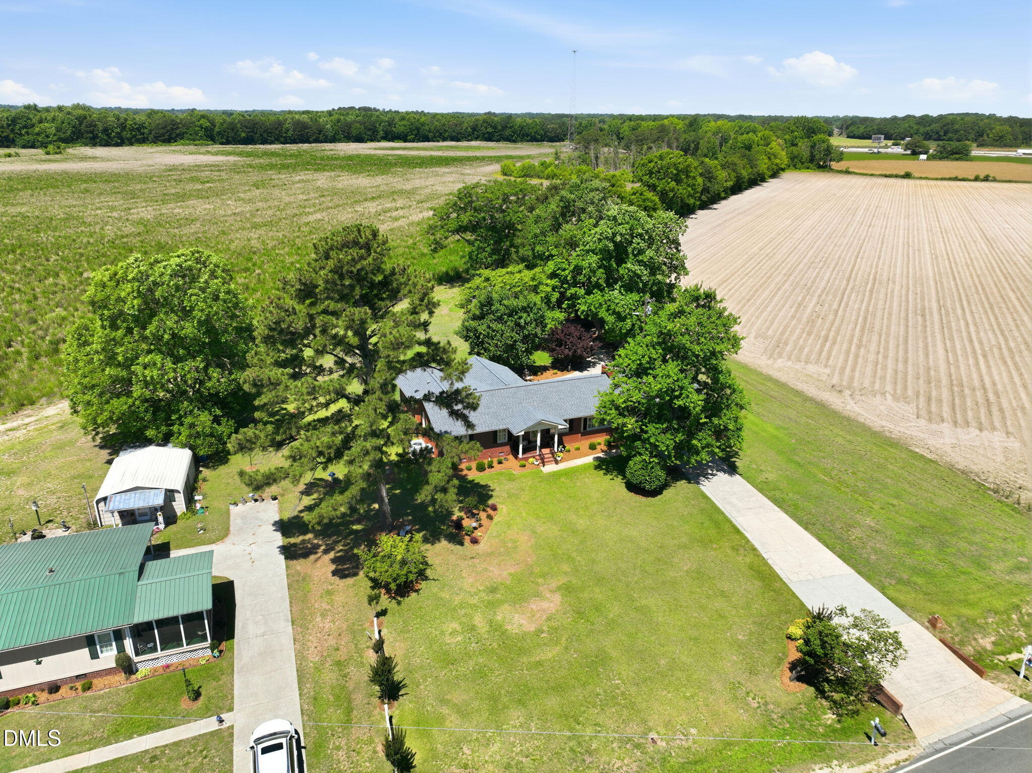 913 West Core Road Dunn, NC 28334 - Photo 37 of 45